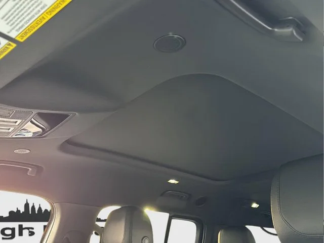 2024 Land Rover Defender X-Dynamic SE - Photo 15