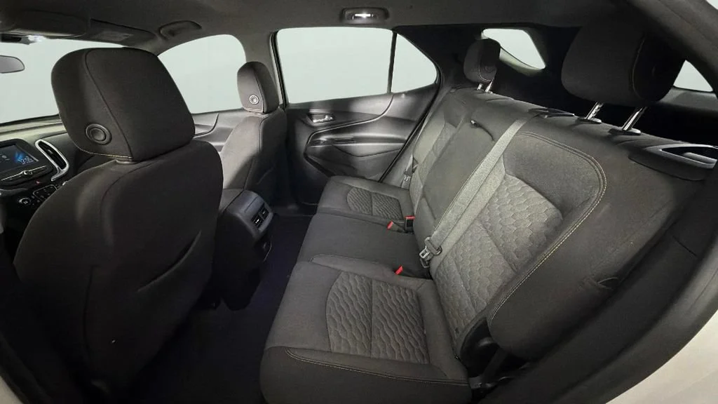 Used 2018 IRIDESCENT PEARL TRICOAT Chevrolet LT image 25