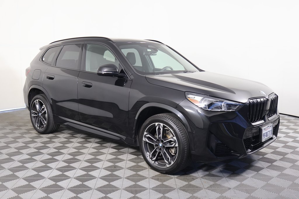 Certified Used 2023 Black Sapphire Metallic BMW xDrive28i image 3