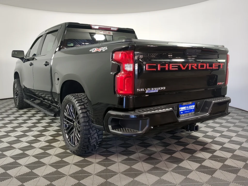 Used 2020 Black Chevrolet RST image 6