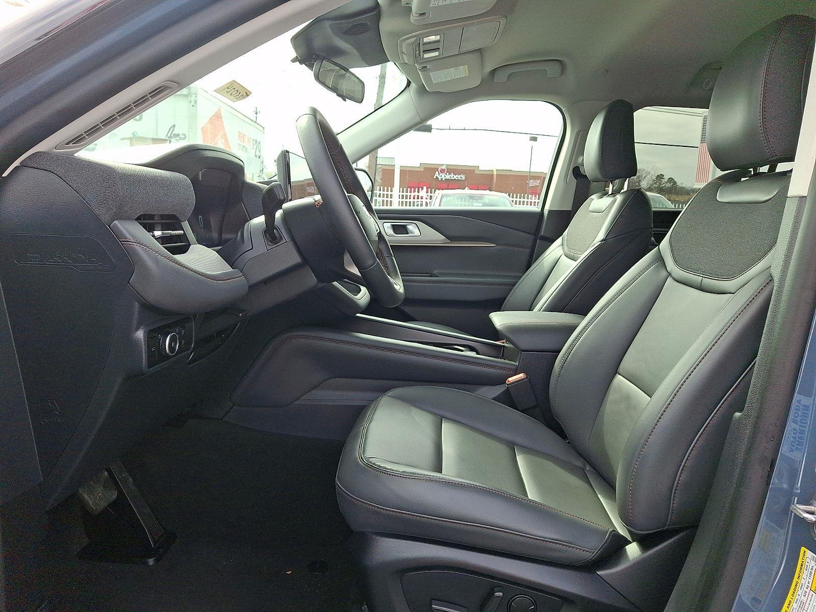 New 2026 Vapor Blue Metallic Ford Active image 6