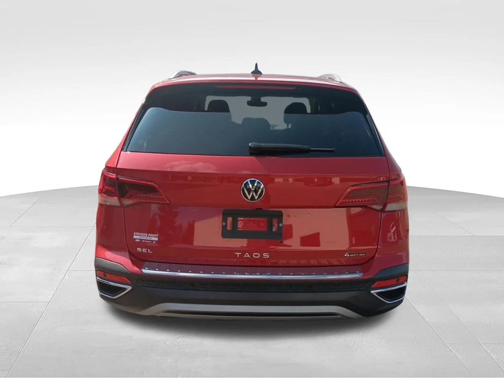 Used 2024 Kings Red Metallic Volkswagen 1.5T SEL image 5