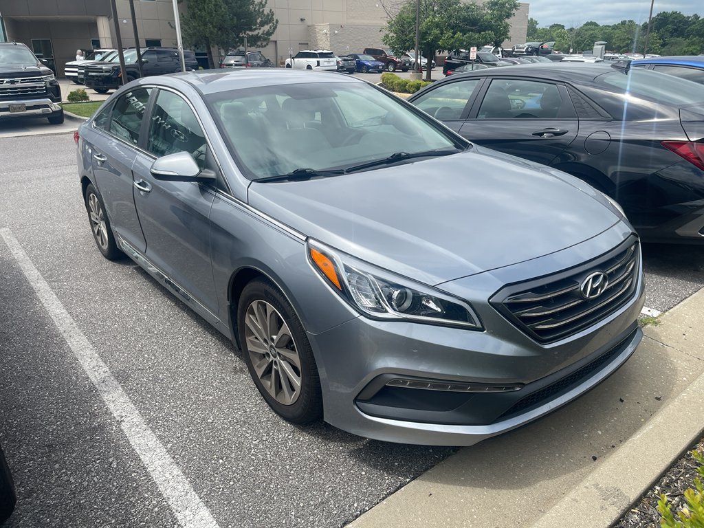 Used 2015 Shale Gray Metallic Hyundai 2.4L Sport image 2
