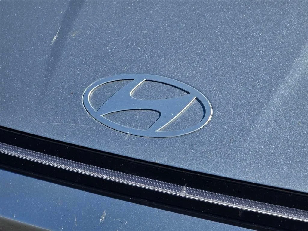 Used 2024 Silver Hyundai SEL image 13