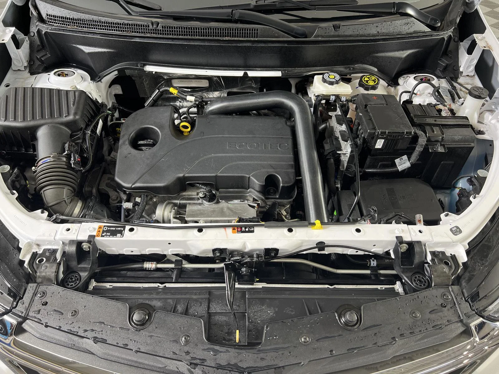 Used 2024 Summit White Chevrolet LS image 27