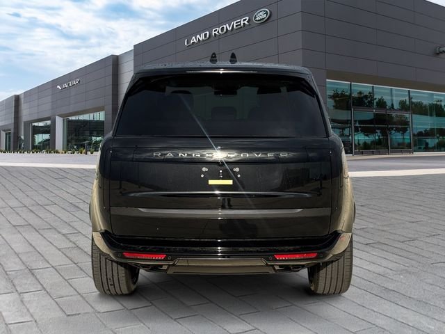 New 2026 Santorini Black LAND ROVER SE image 4