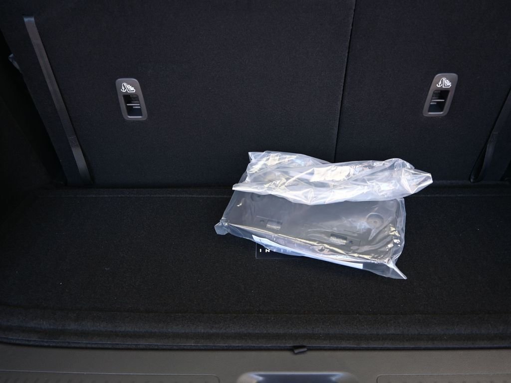 Certified Used 2026 White INFINITI PURE image 21