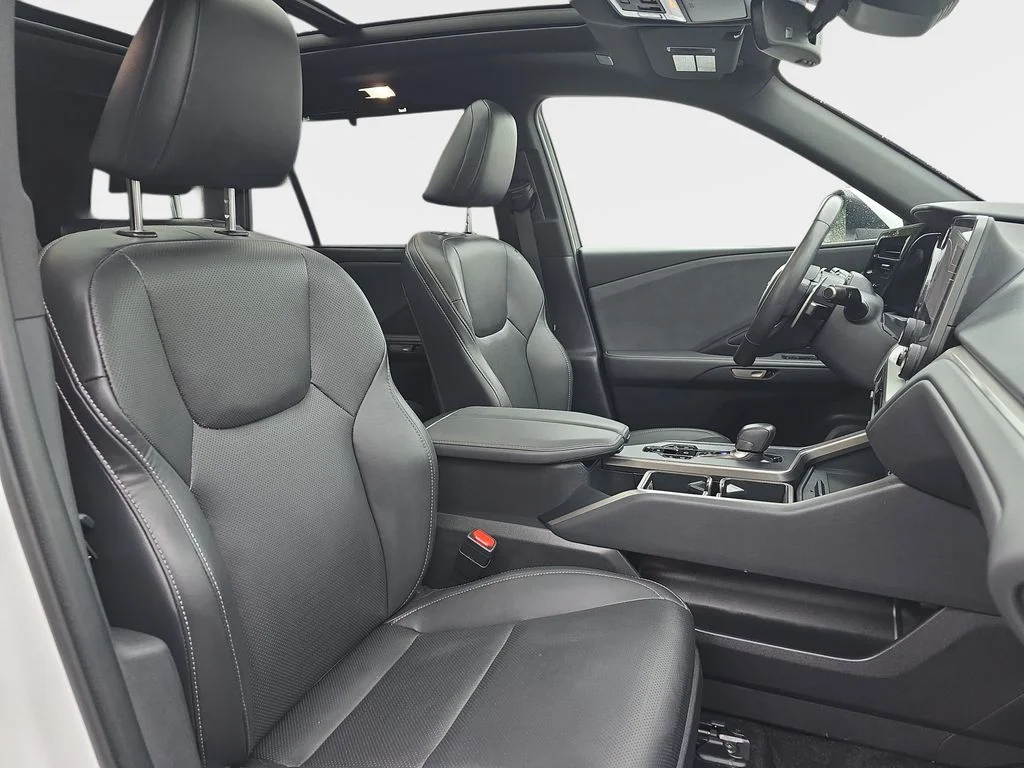 Certified Used 2025 WIND CHILL PEARL Lexus 350 Premium image 10