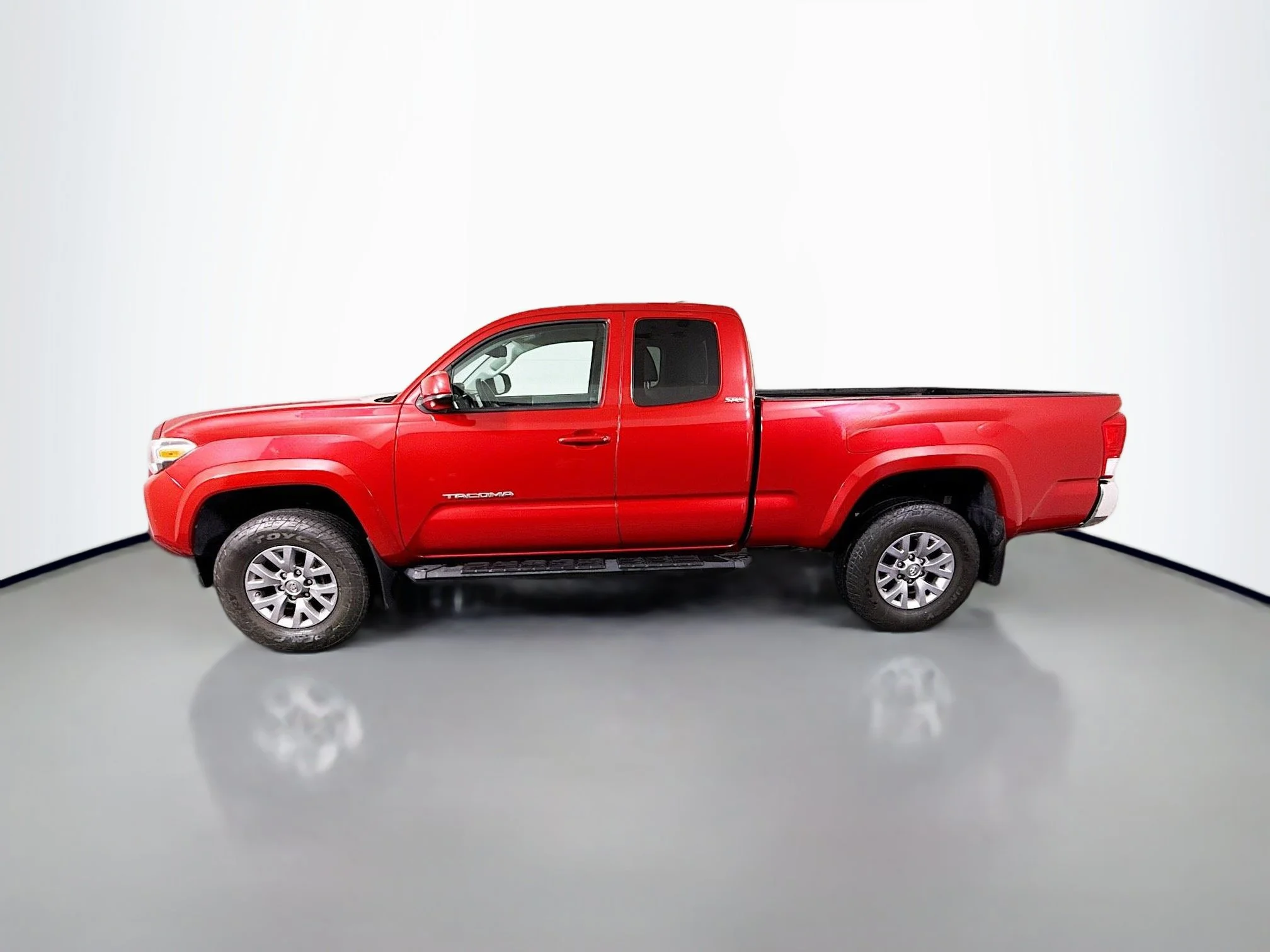 Used 2017 Barcelona Red Metallic Toyota SR5 image 4