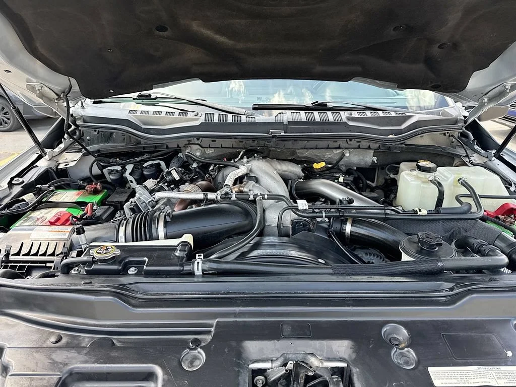Used 2020 Silver Ford Lariat image 37