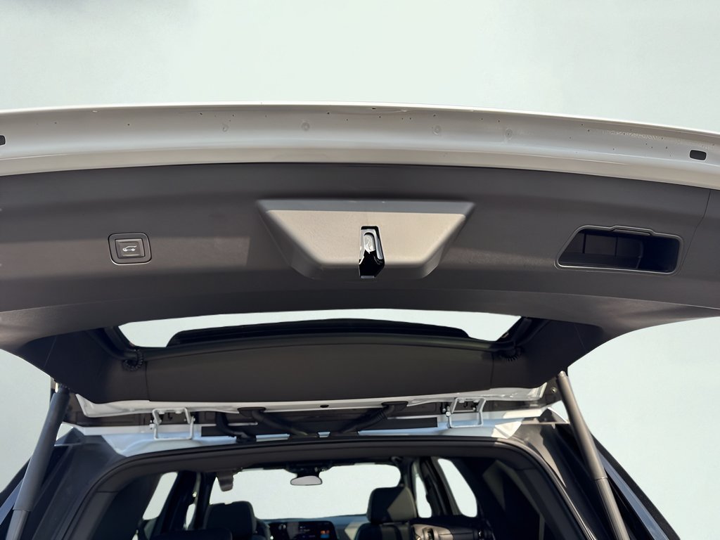 2026 Chevrolet Tahoe Premier - Photo 14