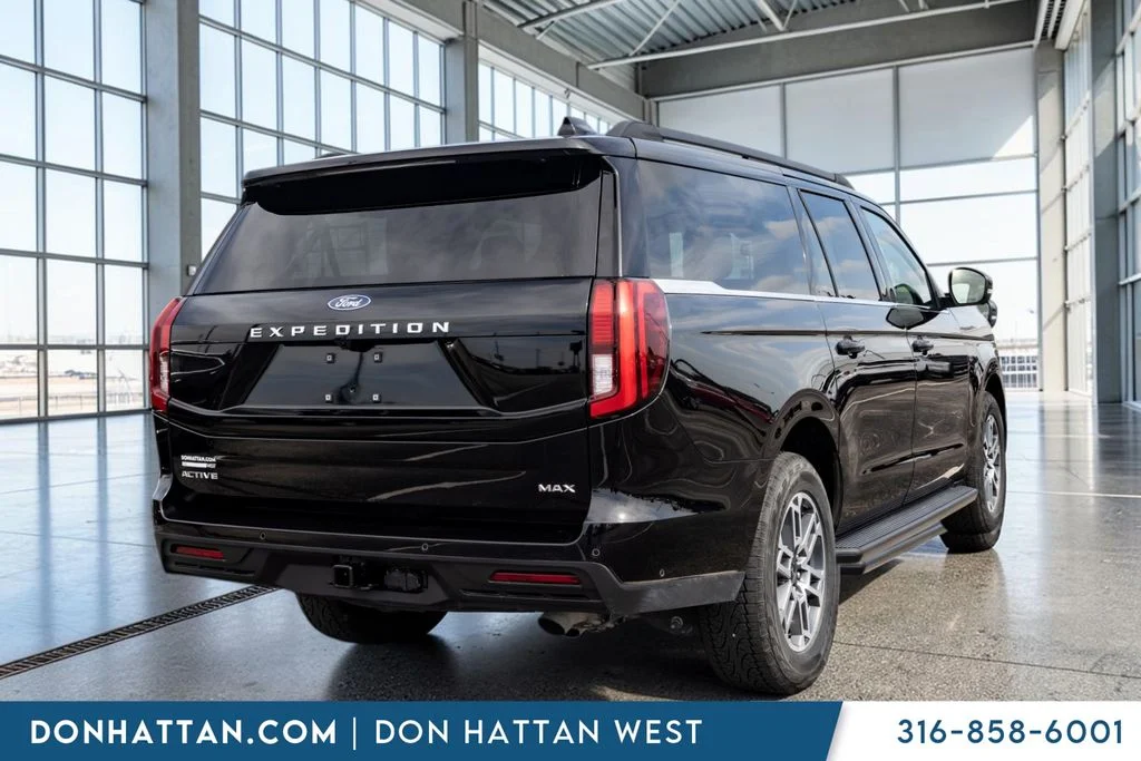 Used 2025 Black Ford Active image 27