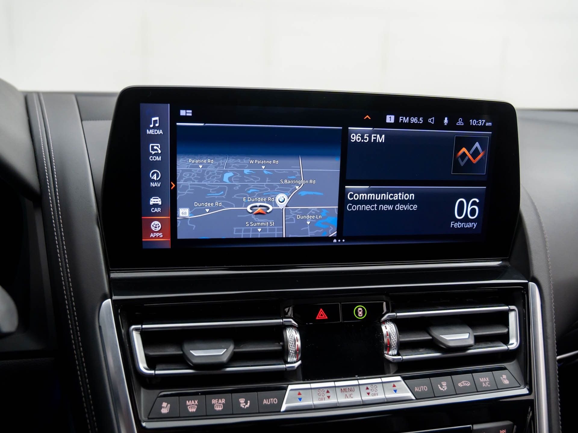 2025 BMW 8 Series M850i - Photo 30