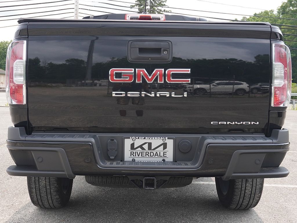 Used 2022 Black GMC Denali image 10