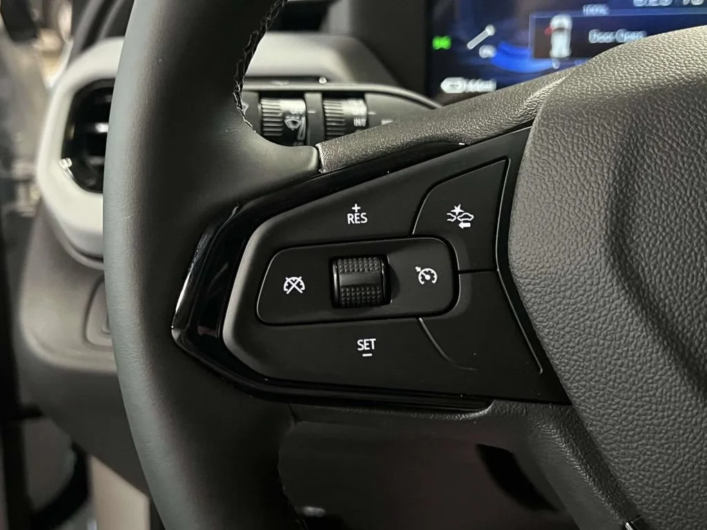 2027 Chevrolet Bolt RS - Photo 19
