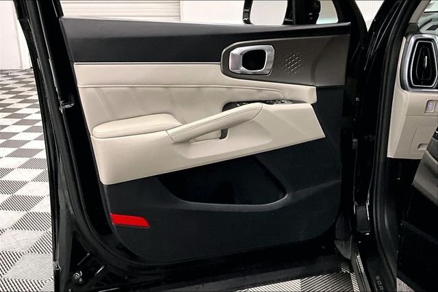 2025 Kia Sorento SX - Photo 21