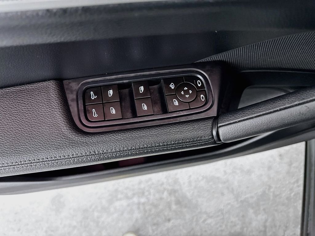 Used 2024 Black Porsche Base image 18