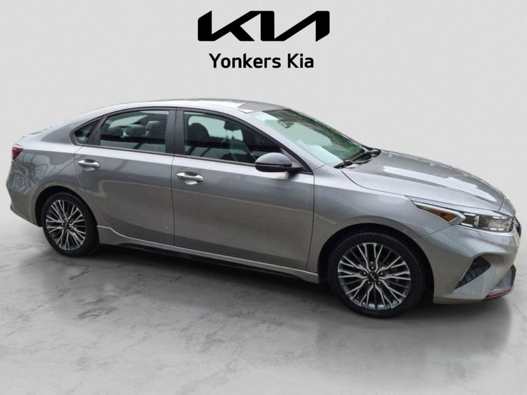 Used 2023 Gray Kia GT-Line image 5