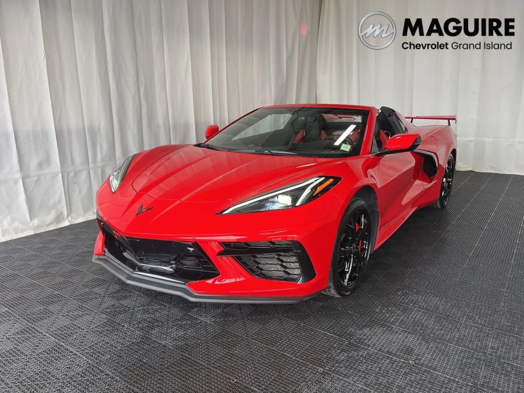 Used 2022 Red Chevrolet Stingray image 1