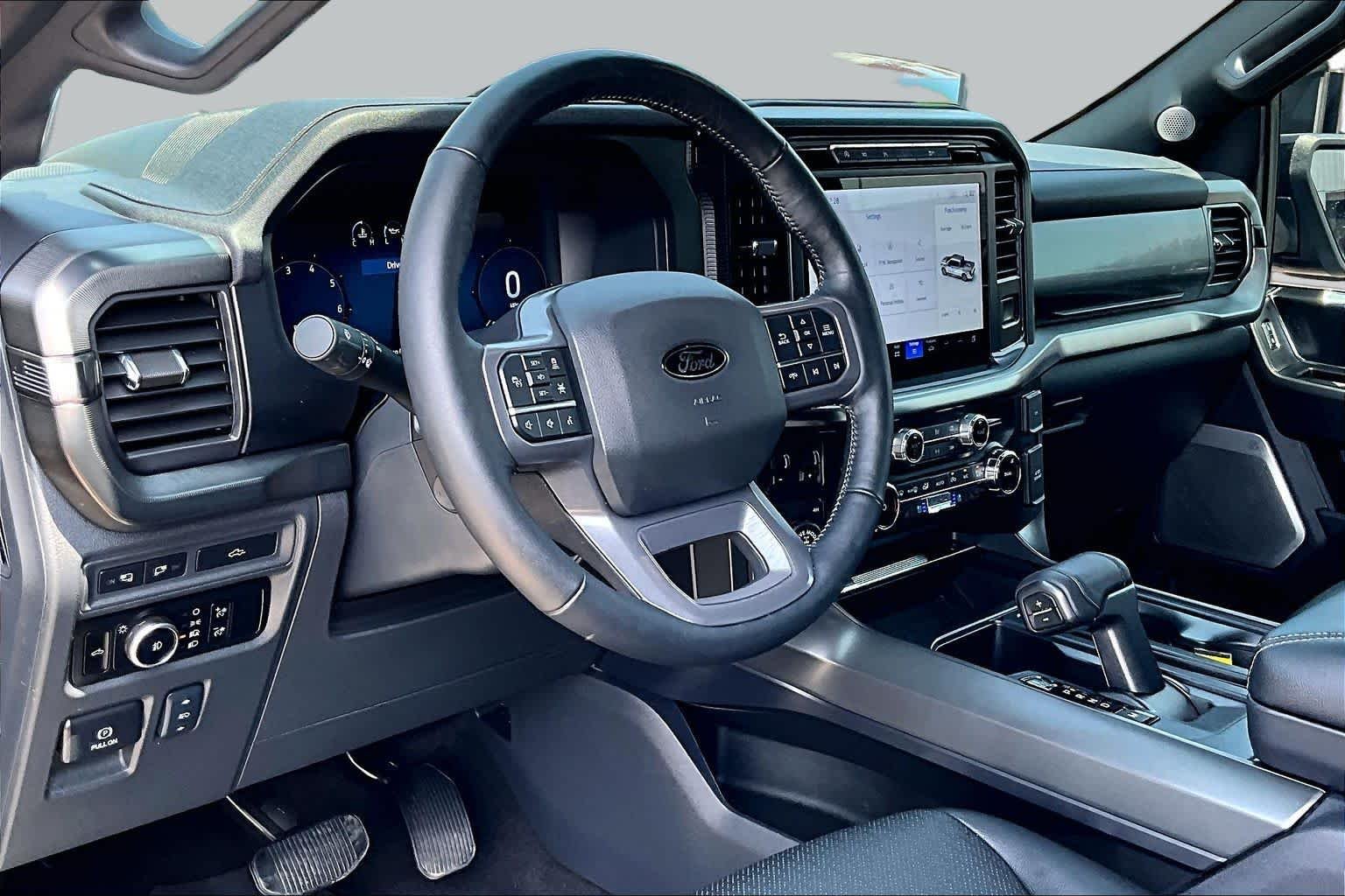 Used 2024 Agate Black Metallic Ford LARIAT image 20