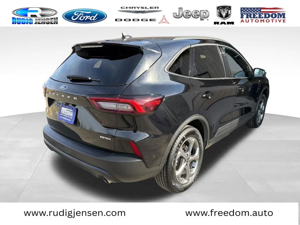 Used 2025 Black Ford ST-Line Select image 5