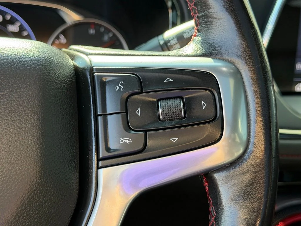 Used 2020 Silver Chevrolet RS image 19
