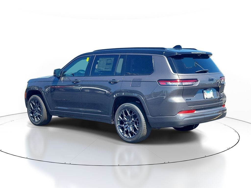 New 2026 Baltic Gray Metallic Clear-Coat Exterior Paint Jeep Summit image 3