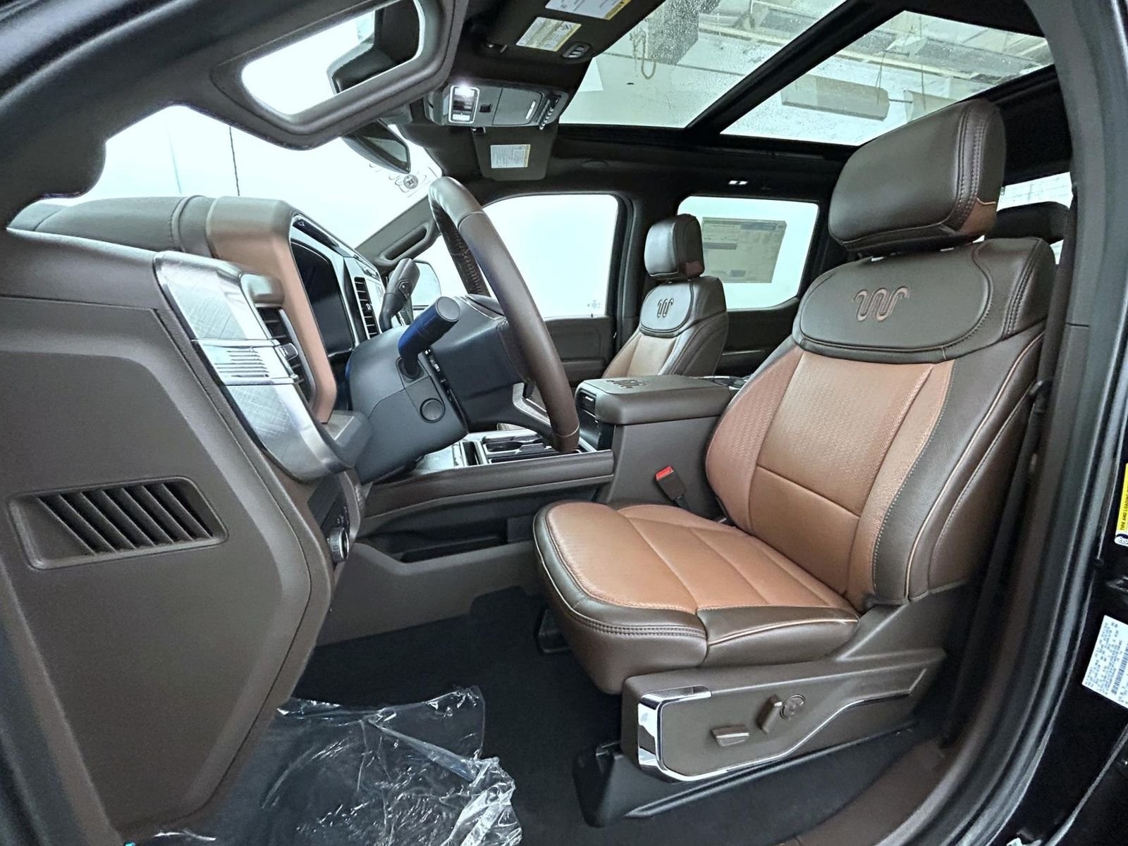 New 2026 Agate Black Metallic Ford King Ranch image 11