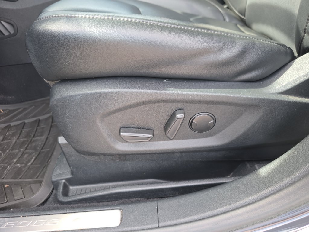 Used 2021 Lithium Gray Ford Titanium image 12