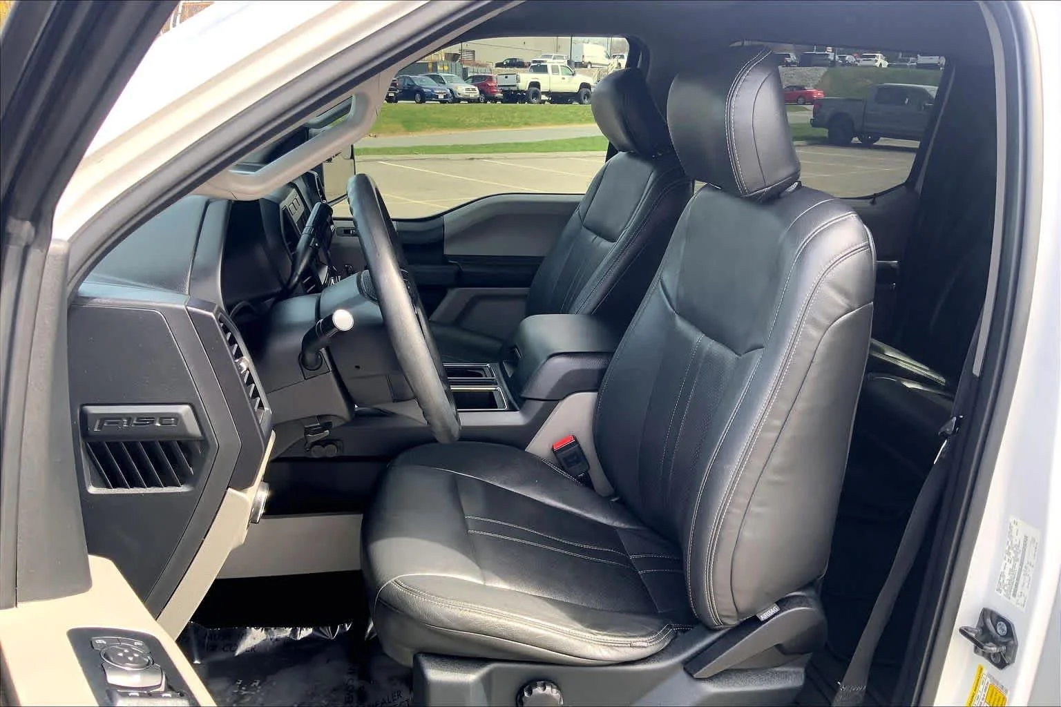 Used 2018 Oxford White Ford XL image 9