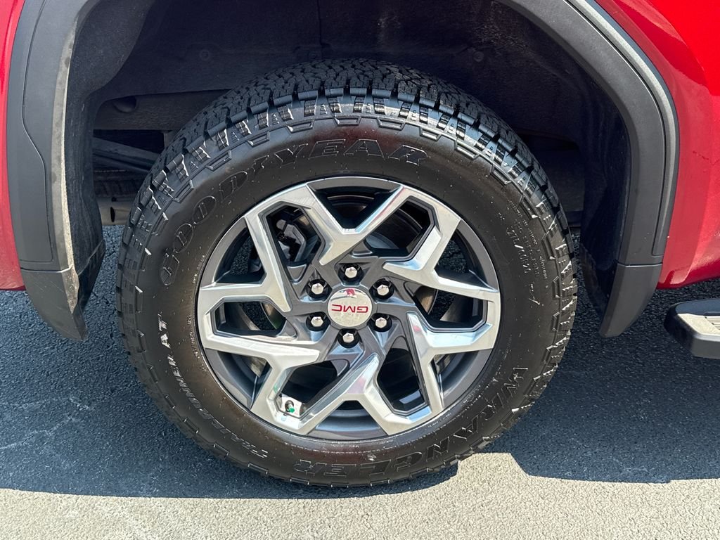 2023 GMC Sierra 1500 SLT - Photo 17