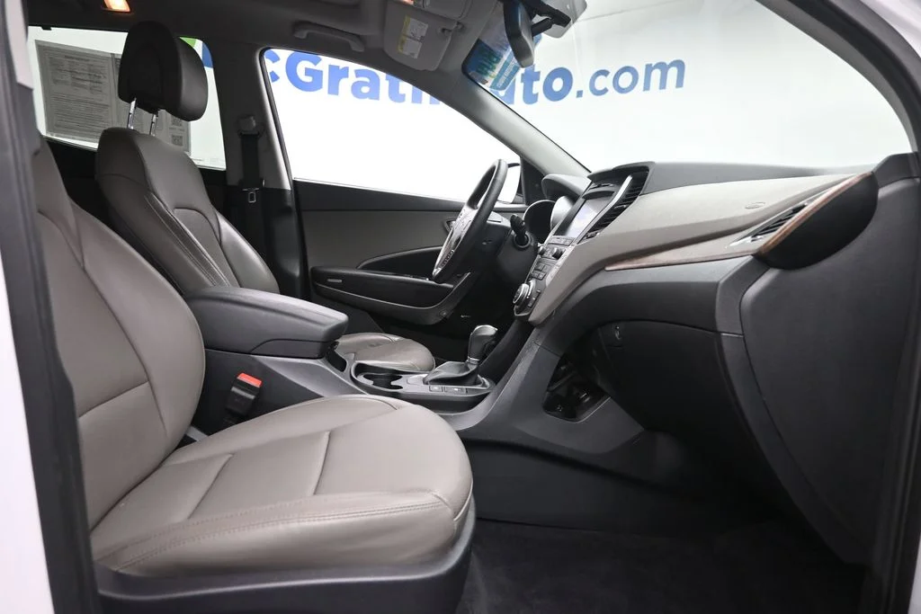 Certified Used 2018 White Hyundai 2.4 Base image 9