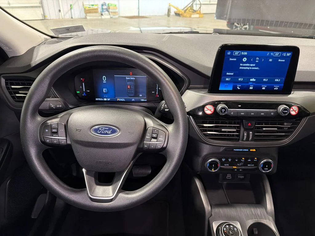Used 2025 AGATE BLACK METALLIC Ford Active image 15