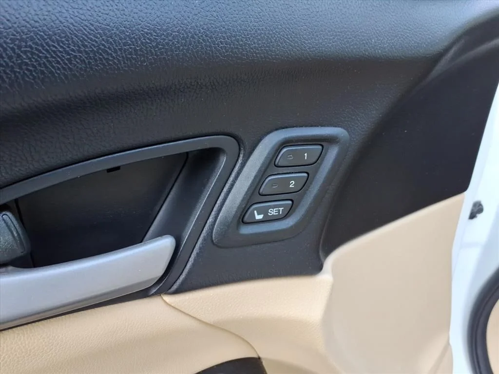Used 2012  Honda EX-L image 15