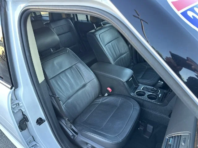 Used 2019 White Ford Limited image 28