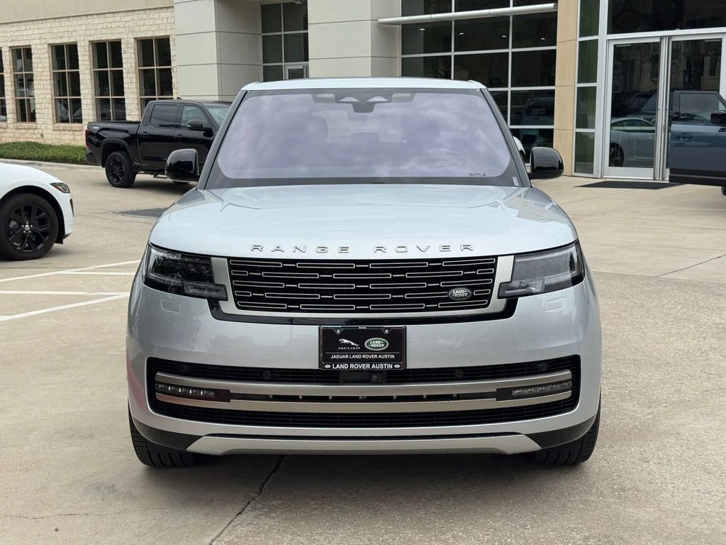 Certified Used 2023 Silver Land Rover SE image 4