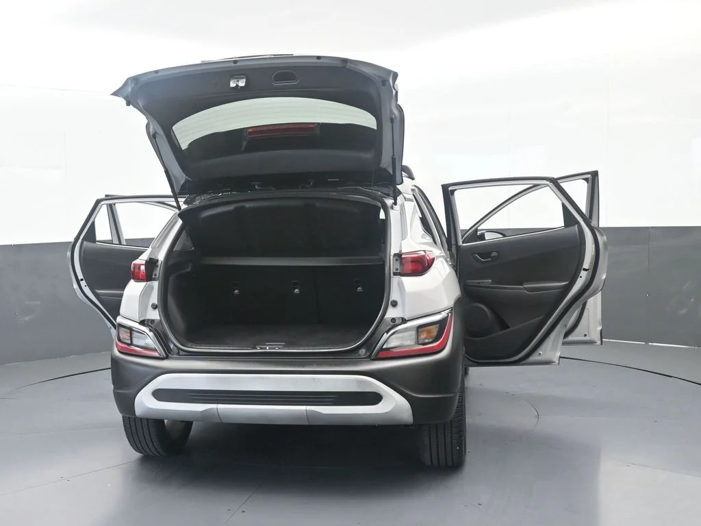 Used 2023 Cyber Silver w/Black Roof Hyundai SEL image 68