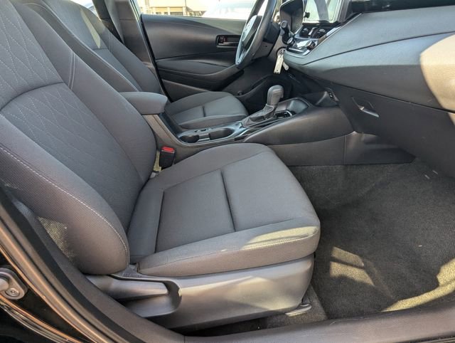 Used 2024  Toyota LE image 21
