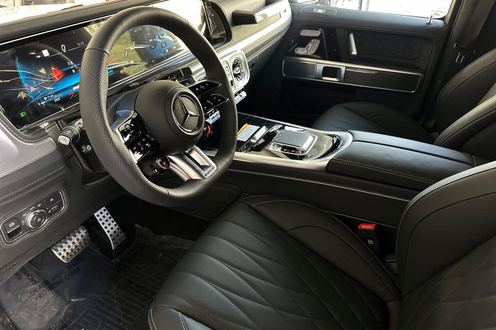 New 2026 MANUFAKTUR Moonlight White Metallic Mercedes-Benz G 63 AMG® image 16