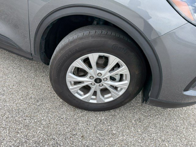 Used 2024 Gray Metallic Ford Active image 35
