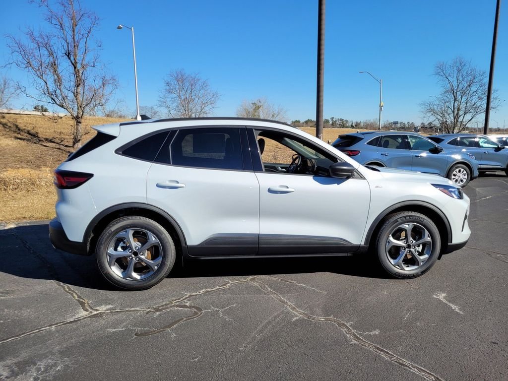 New 2025 Space Silver Metallic Ford ST-Line image 35