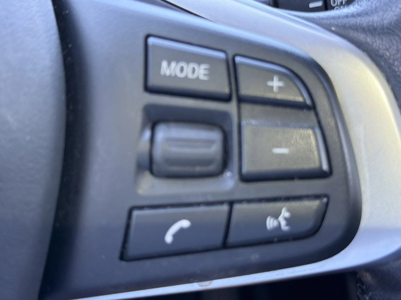 Used 2020 Mediterranean Blue Metallic BMW sDrive28i image 31