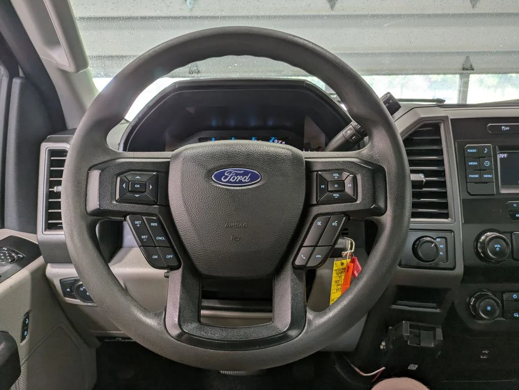 Used 2019 White Ford XL image 15