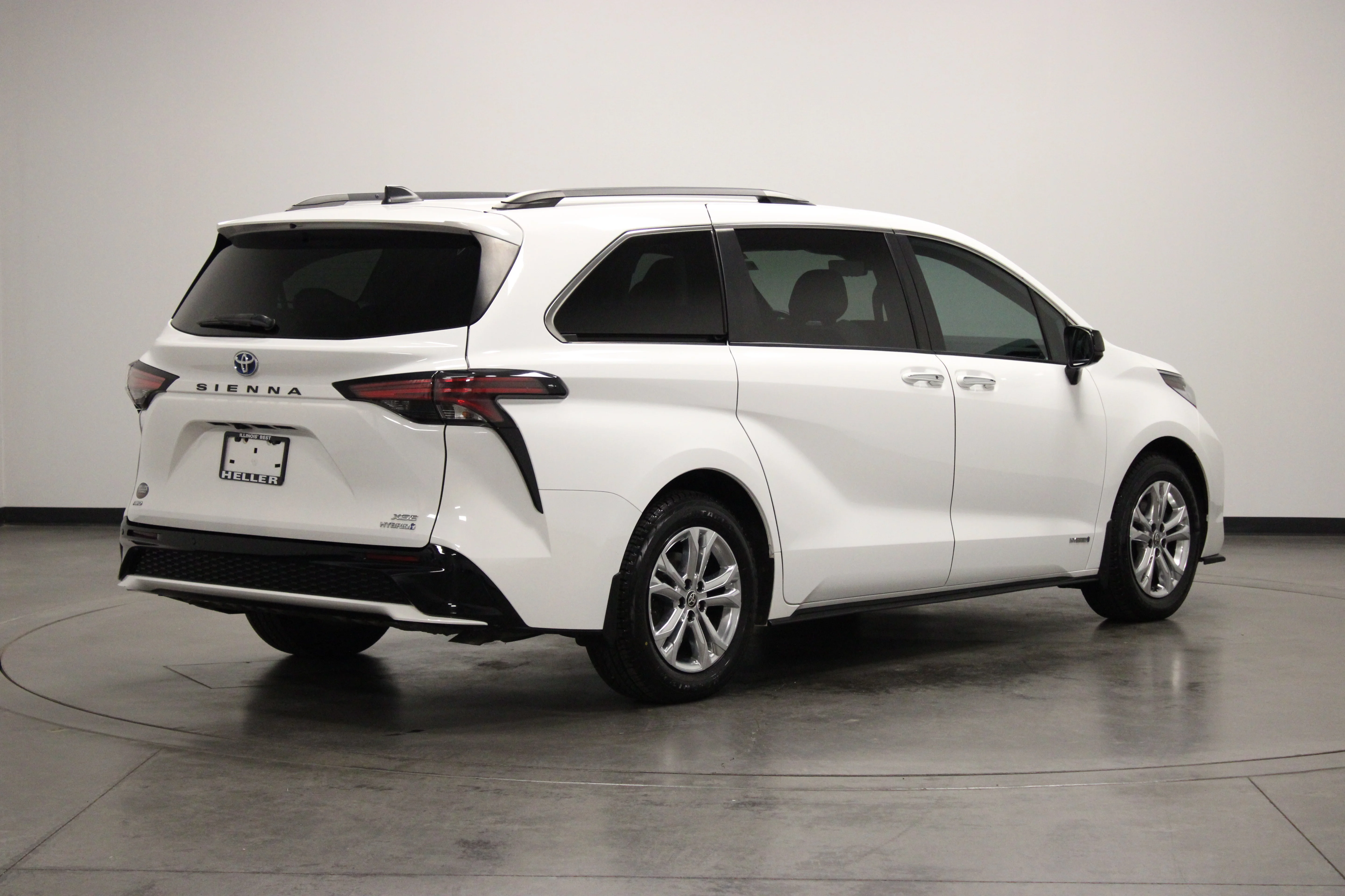 Used 2021 White Toyota XSE image 8