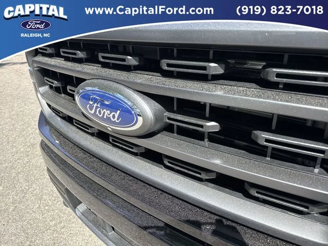 Used 2023 Black Ford XLT image 8