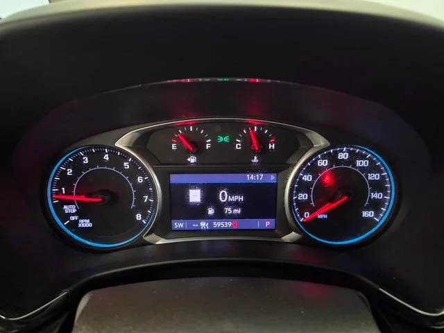 Used 2022 Summit White Chevrolet RS image 28
