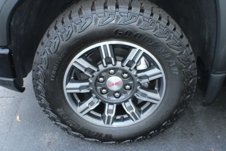 Certified Used 2024 Onyx Black GMC AT4 image 5