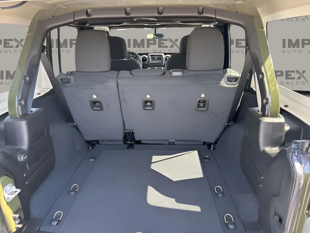Used 2022 Green Jeep Unlimited Willys image 21