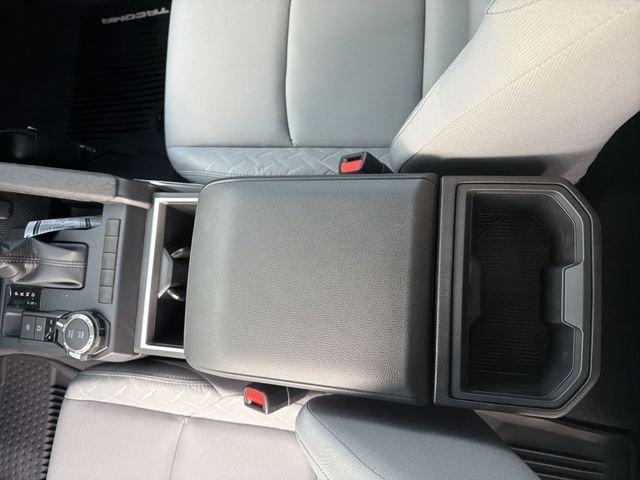 2026 Toyota Tacoma SR5 - Photo 24