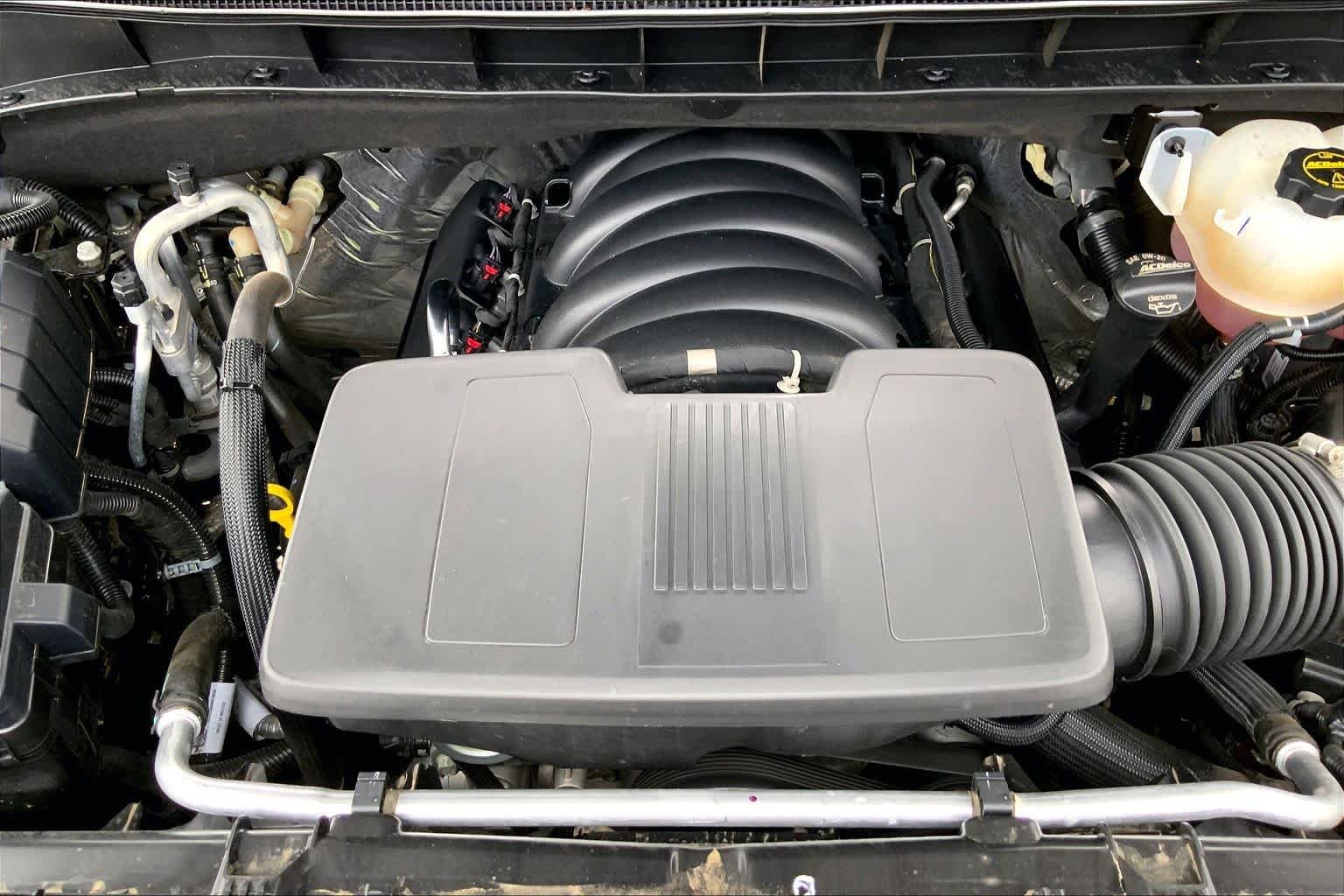 Used 2024 Black Chevrolet Z71 image 33